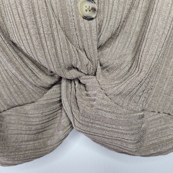 Emerette Brown Ribbed Twist Front Crop Top Sz L - Picture 3 of 5